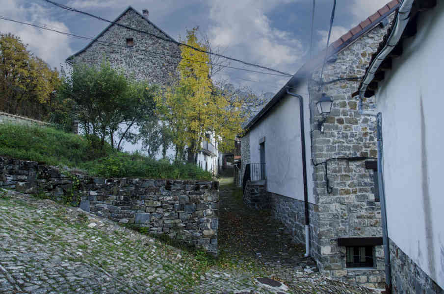 Comunidad Foral de Navarra 008 - Isaba.jpg